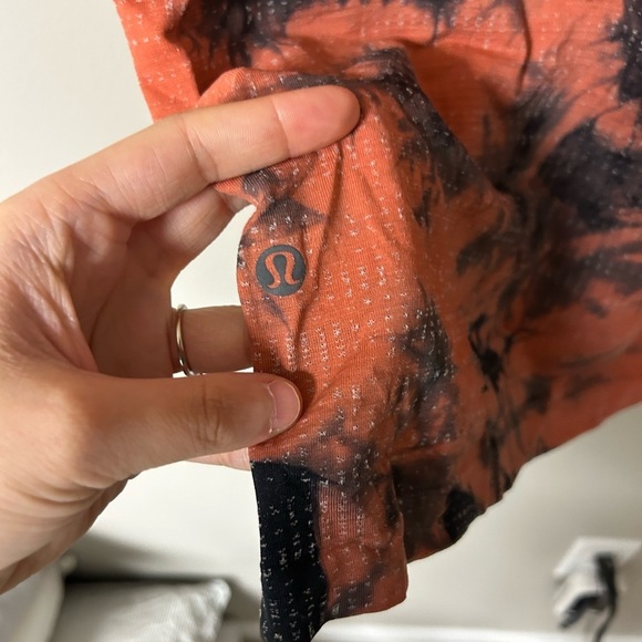 Lululemon Metal Vent Tech Short Sleeve 2.0 Marble Dye Autumn Red - Picture 4 of 5
